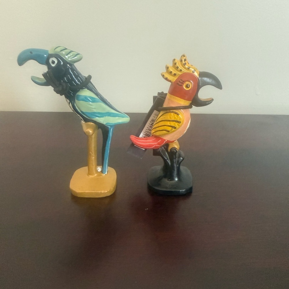 NWT 2-Easy Tiger Co Cast Iron Parrot Bottle Openers